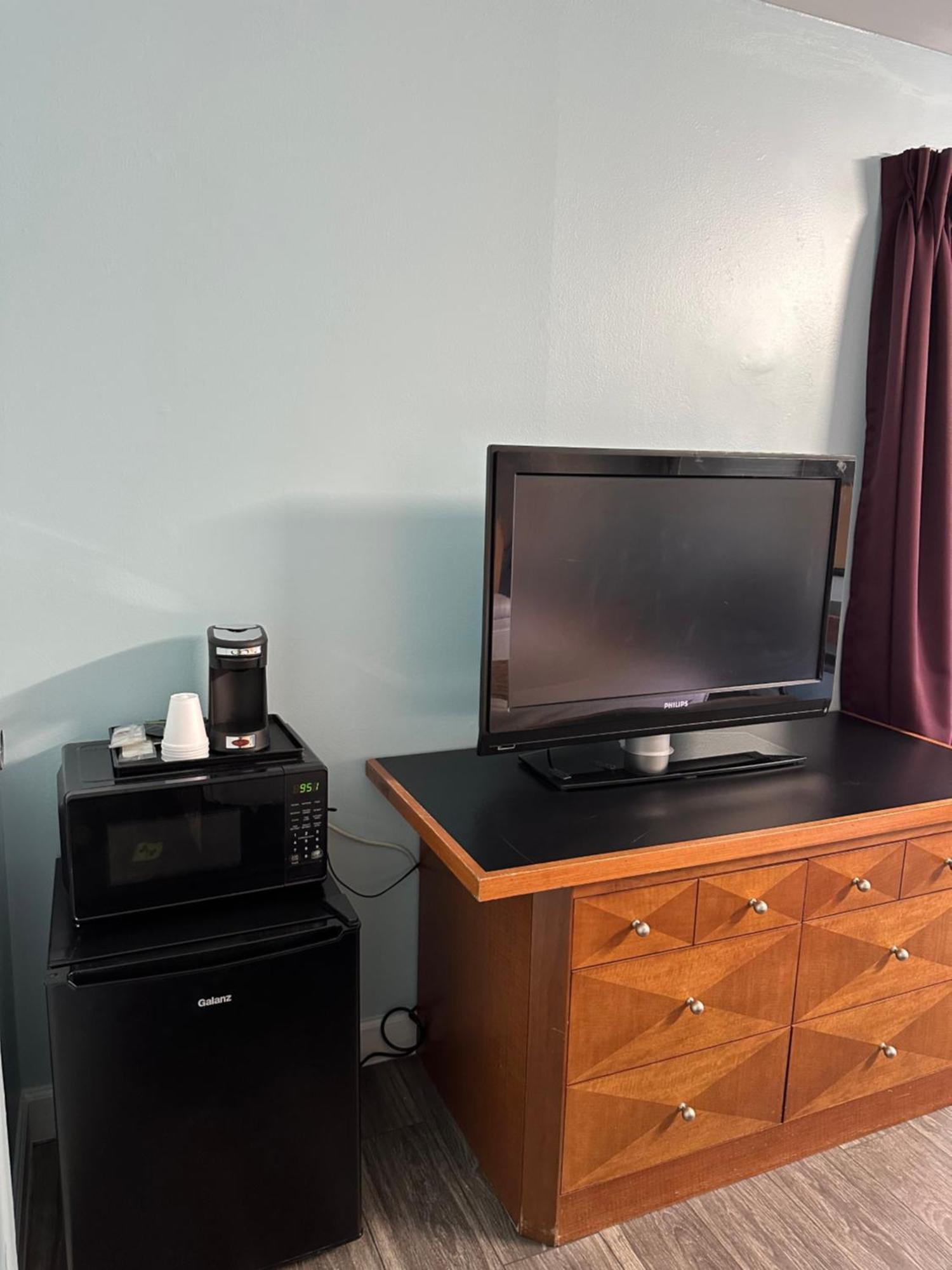 Travel Inn & Suites Emporia Buitenkant foto